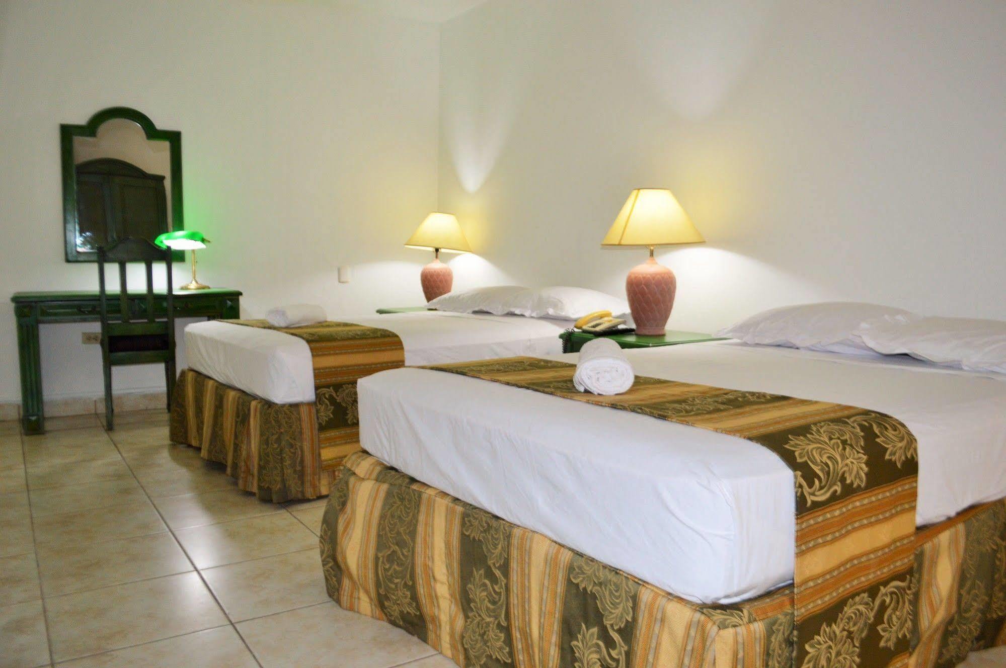 Hotel Casa Real มานากัว ภายนอก รูปภาพ